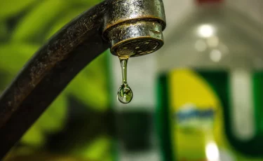 В Астане из кранов может пойти зеленая вода