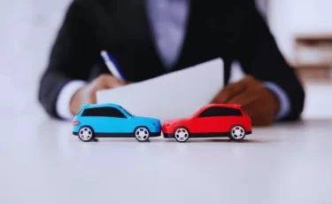 Казахстанец остался без выплаты по автостраховке - деньги достались банку