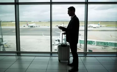 Рейсы в Дубай массово отменяют: Air Astana и FlyArystan продлили ограничения