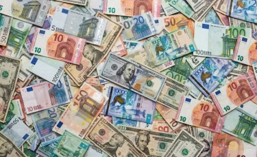 Курсы валют в банках Казахстана сегодня, 3 апреля