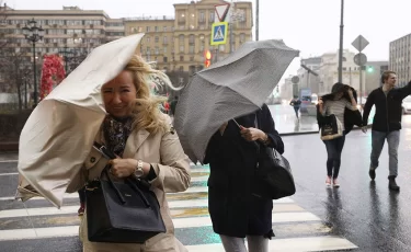 Штормовое предупреждение в Казахстане: грозы и сильный ветер 5 апреля