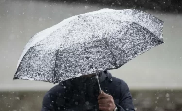 Весна сорвалась: в Казахстан снова идут морозы и снег