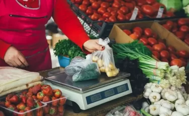 Цены кусаются: продукты в Казахстане дорожают до 30%