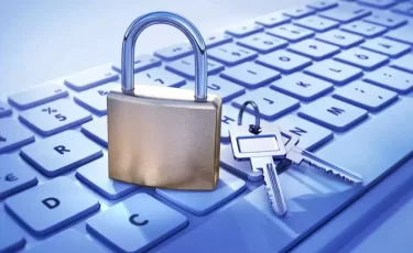 Скандал в КазНУ: в сеть слили медицинские и личные данные студентов