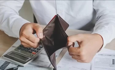 Какие долги спишут через банкротство в Казахстане, а какие останутся