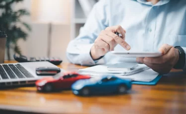 Казахстанцев предупреждают о фейковых страховках: как не купить недействительный полис