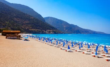 Лира падает, отдых дорожает: сколько стоит Турция в 2026