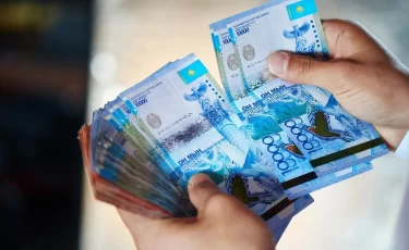 Минималку хотят поднять до 150 тысяч тенге: бизнес уже бьет тревогу