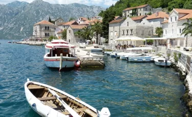 Черногория ввела безвиз для казахстанцев