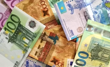 Курсы валют в Казахстане: доллар дорожает, евро дешевеет