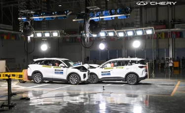 CHERY везет в Казахстан гибриды, которые сами паркуются и вызываются со смартфона