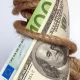 Курс доллара и евро в Казахстане снова бьет рекорды