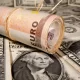Доллар и евро атакуют тенге: свежие курсы на 15 июля