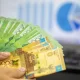 Тридцать лет падения: почему тенге сдает доллару
