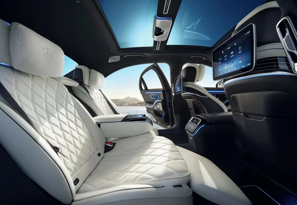Mercedes-Benz представил обновленный S-Class 2025