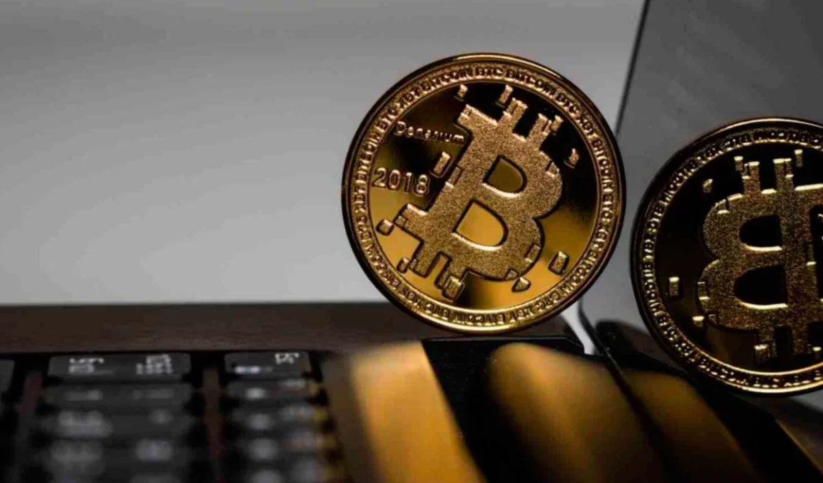 Новый крипто-бум? Биткоин и альткоины взлетели после заявления Трампа