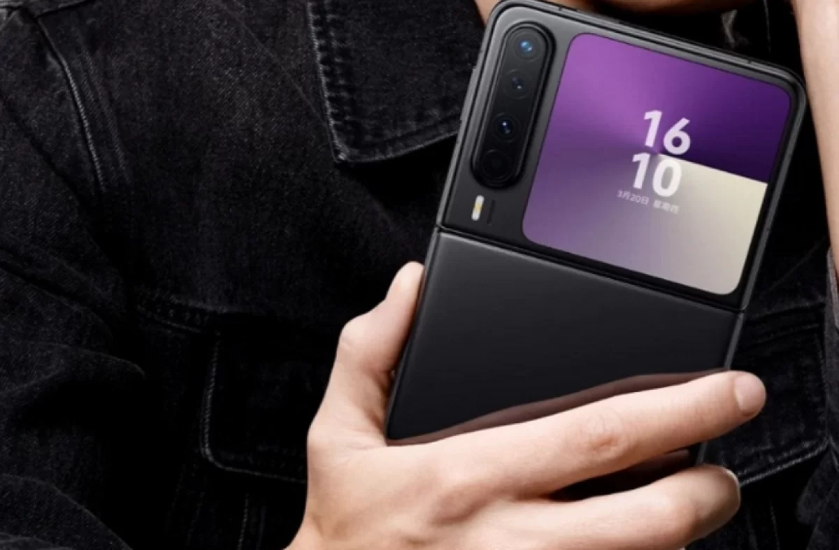 Huawei Pura X разлетелся в день релиза: 100 тысяч продано за сутки