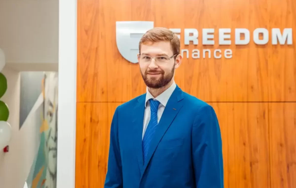С картами Freedom Bank возникли проблемы: Турлов объяснил причины