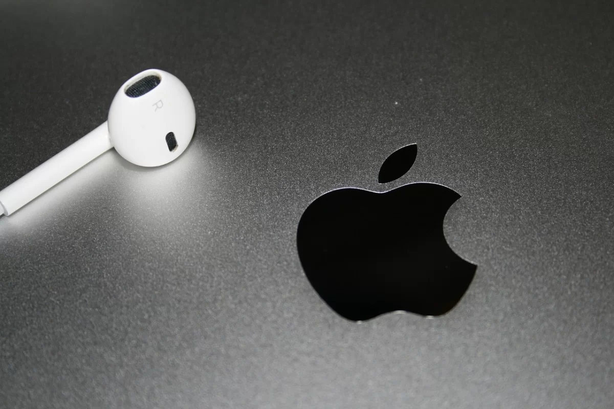 Продажа подделок Apple обернулась штрафом для предпринимателя в Таразе