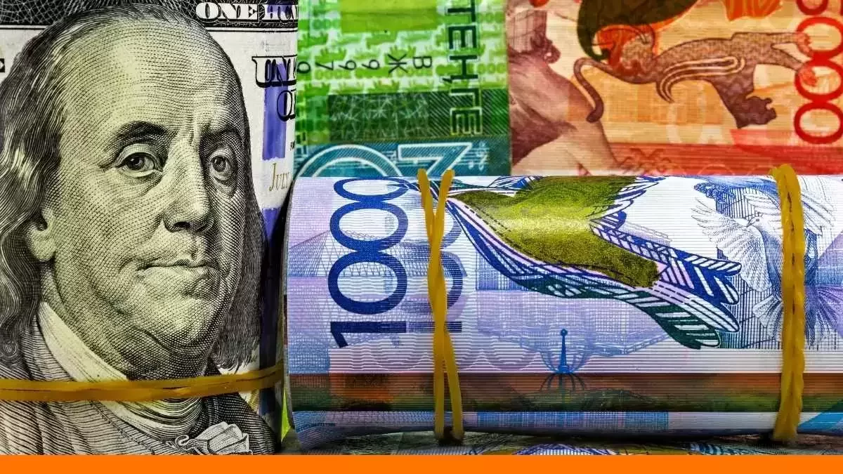 Доллар и евро подешевели: свежие курсы валют в Казахстане на 3 октября
