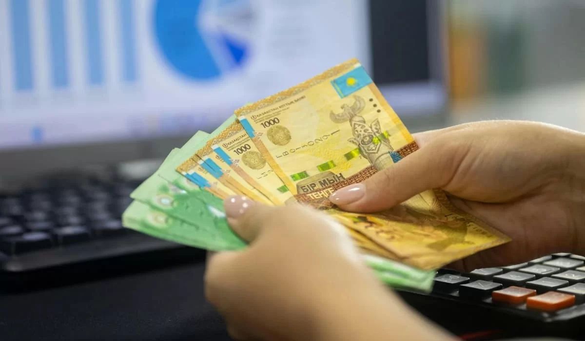 Курсы валют в банках Казахстана на 11 марта: где выгоднее доллар, евро и рубль
