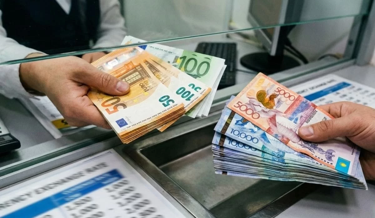 Курсы валют в банках Казахстана на 14 марта