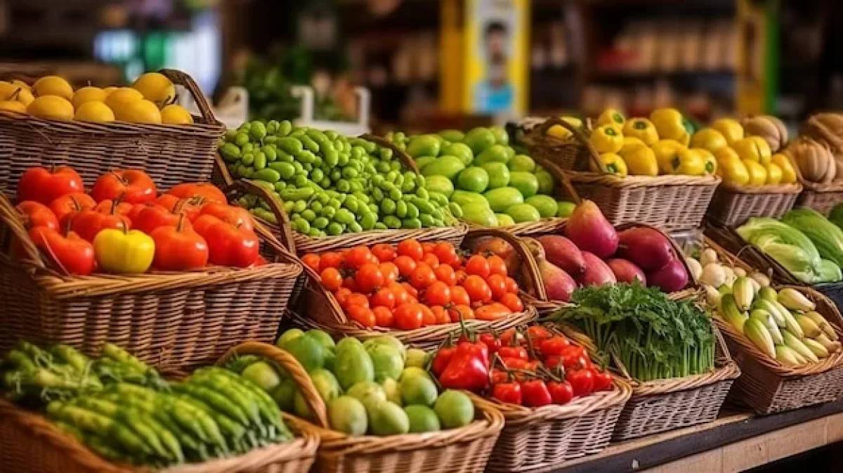 В ВКО выявили наценки до 86% на социальные продукты