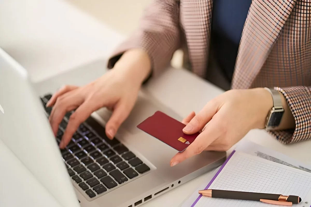 БЦК подключил Click to Pay: как платить в интернете без CVV