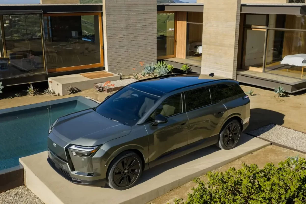 Lexus анонсировал семейный электрокроссовер TZ на 6 мест