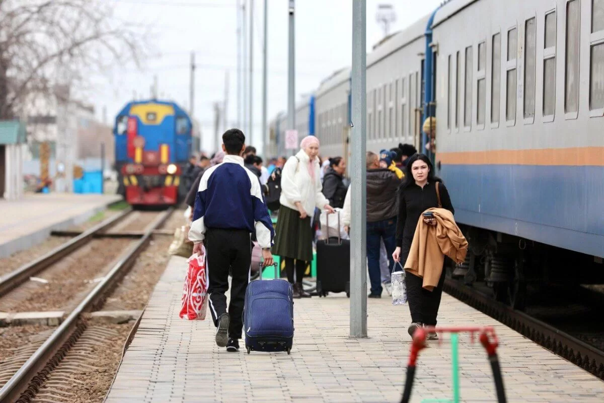Купить билеты на поезд летом станет проще в Казахстане
