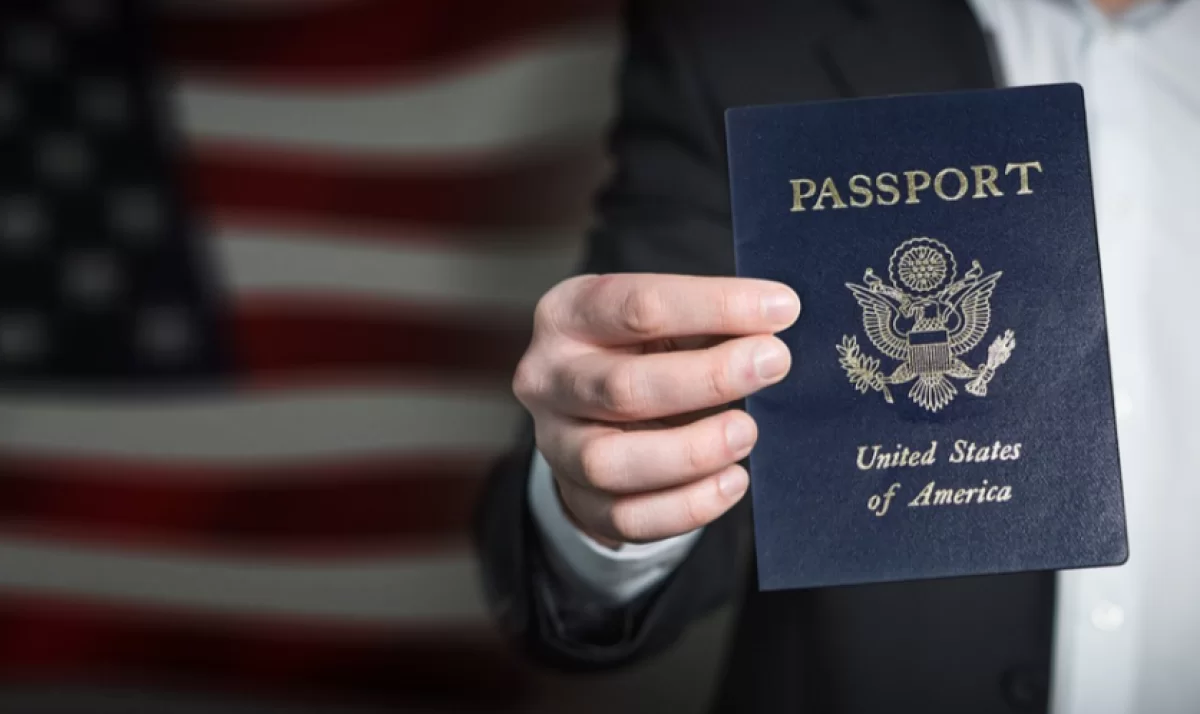 Казахстанцы отдали почти миллиард за визы-призраки в США