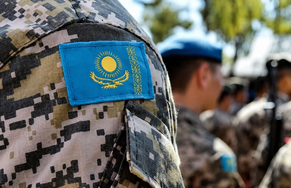 Банкам грозят штрафы за выдачу кредитов призывникам в Казахстане