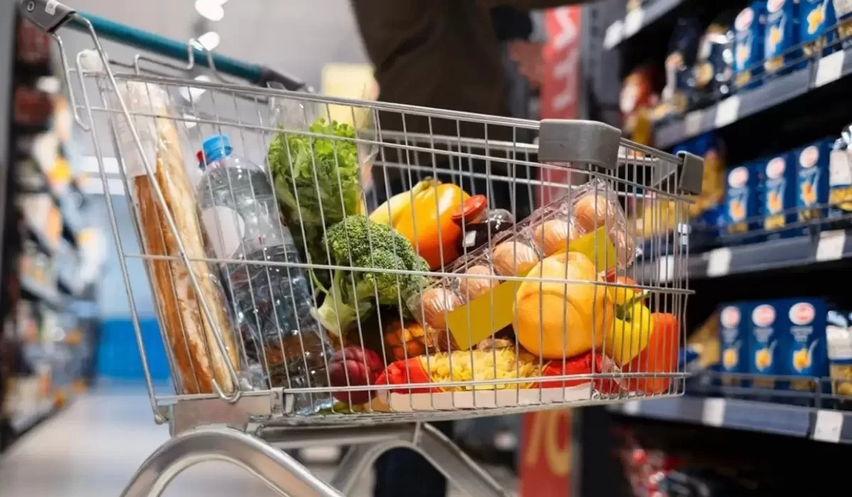 Цены пошли вниз: какие продукты подешевели в Казахстане