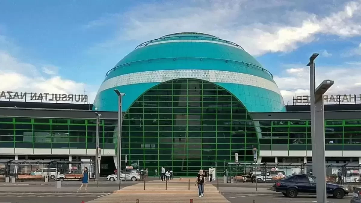 Парковка в аэропорту Астаны подорожает сразу на 50%