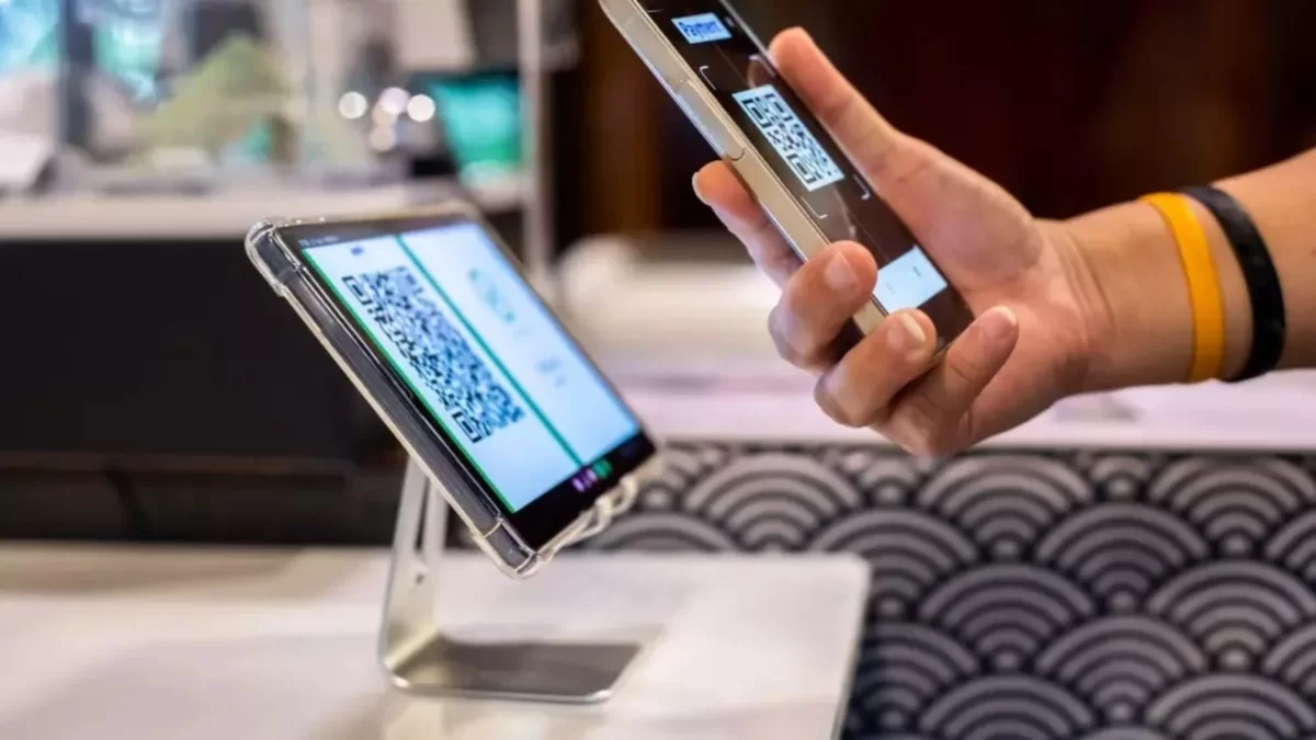 Кто заплатит за единый QR в Казахстане: разъяснение Нацбанка
