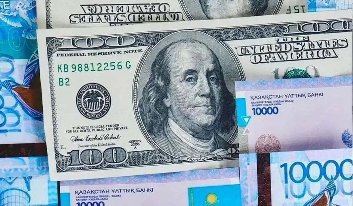 Где доллар дешевле: курсы валют в обменниках Казахстана на 29 июля
