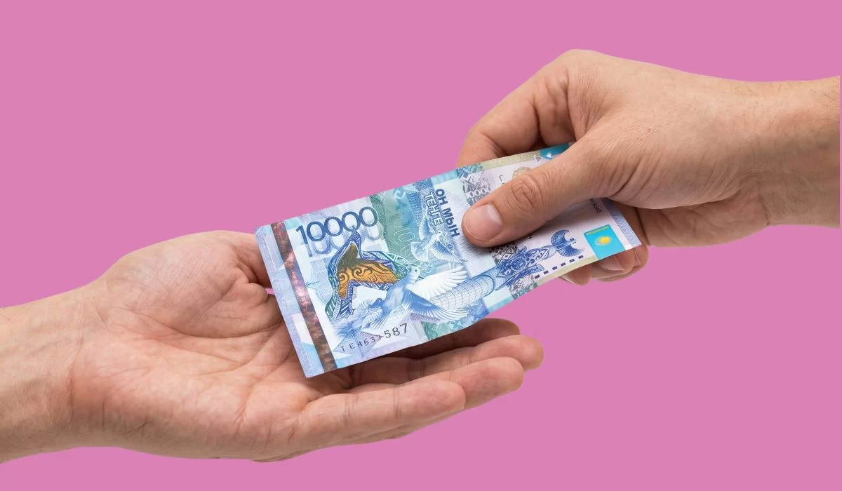 Курсы валют в шести городах Казахстана на 18 августа