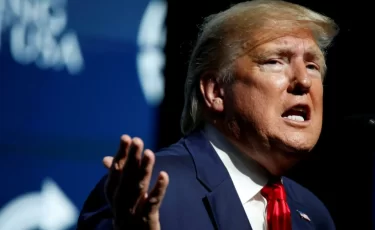Трамп резко повысил тарифы на китайскую продукцию