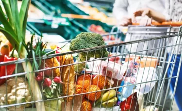 Цены на продукты в Астане резко изменились: что подорожало, а что стало дешевле
