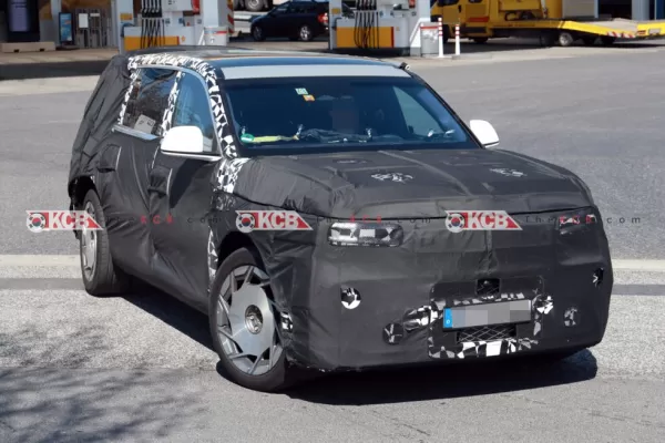 Hyundai выводит на рынок люксовый электрокар Genesis GV90