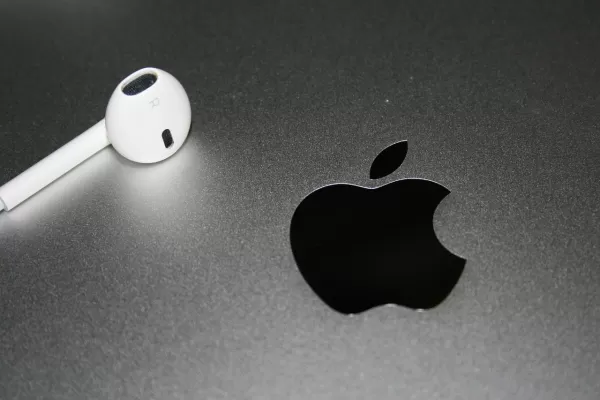 Продажа подделок Apple обернулась штрафом для предпринимателя в Таразе