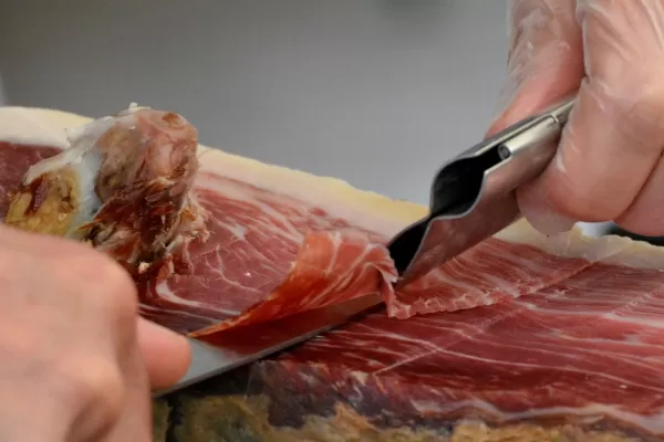 Говядина и баранина в тренде: экспорт казахстанского мяса резко вырос