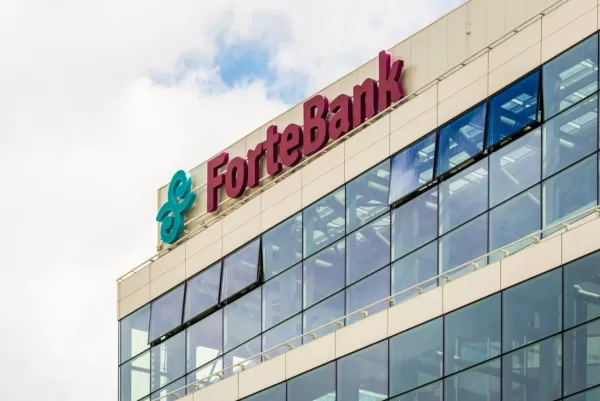 ForteBank обновил условия по комиссиям и кредитам