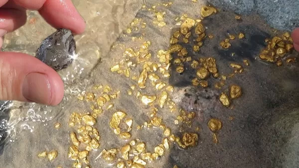 Инвесторы охотятся за казахстанским золотом