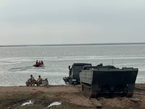Обломки пропавшего вертолета ищут в Алматинской области: что известно