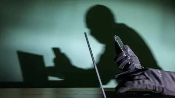 Мошенники больше не спрашивают SMS-коды - полиция