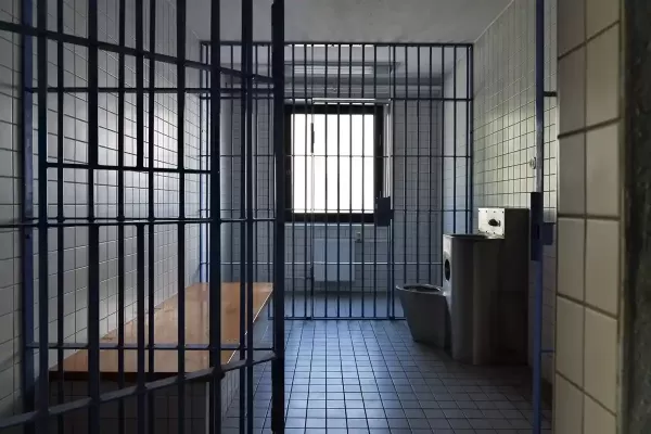 Казахстанец намеренно пытался попасть в тюрьму ради еды и жилья