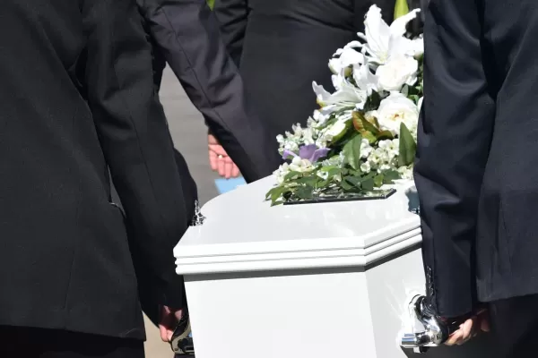 B Kaзахстане стало меньше похорон, но ритуальные услуги дорожают