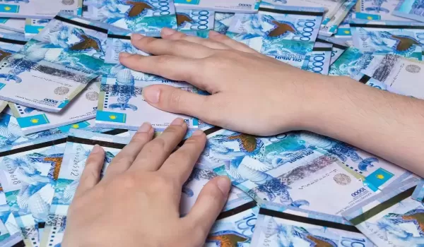 Как бы казахстанцы распорядились миллионом тенге