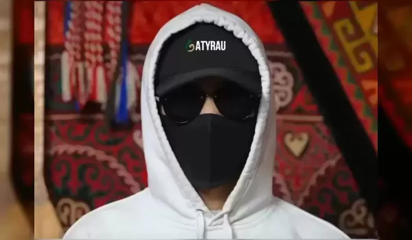 «Человек в маске» подарил семье на грани отчаяния квартиру и шанс на спасение